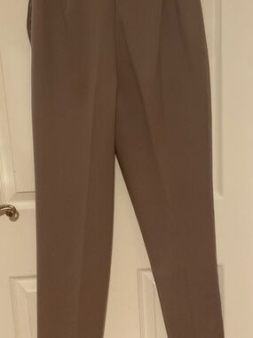 Express Women’s Brown Slim Dress Pants